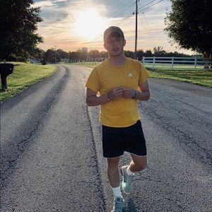 Meet your Posher, Thomas